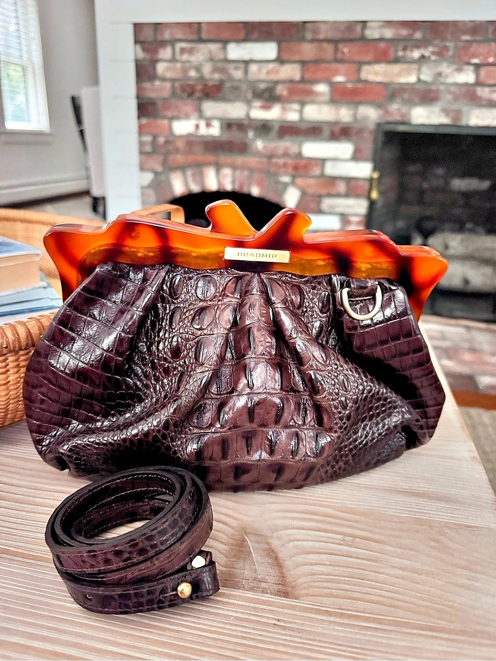 BRAHMIN Crocodile-Embossed Shoulder Bag Clutch in Brown & Black Tortoise clasp
